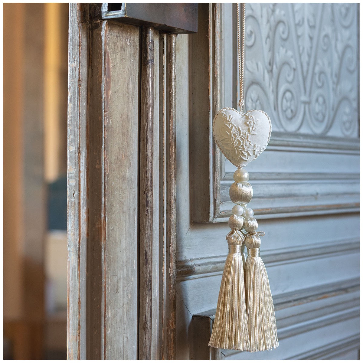 NAPPA PROFUMATA CON PERLA - MARQUISE, MATHILDE M